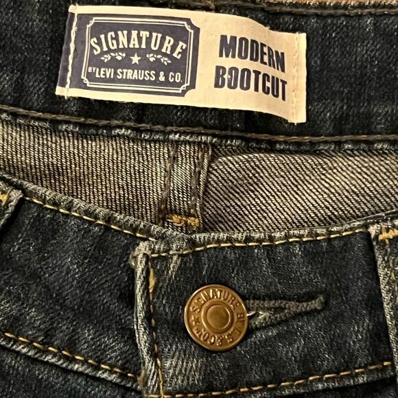 Levi Strauss co. signature modern bootcut dark wash womens jeans - Picture 3 of 7